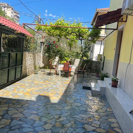 Gjirokastër Artur'S Apartment 2 מראה חיצוני תמונה