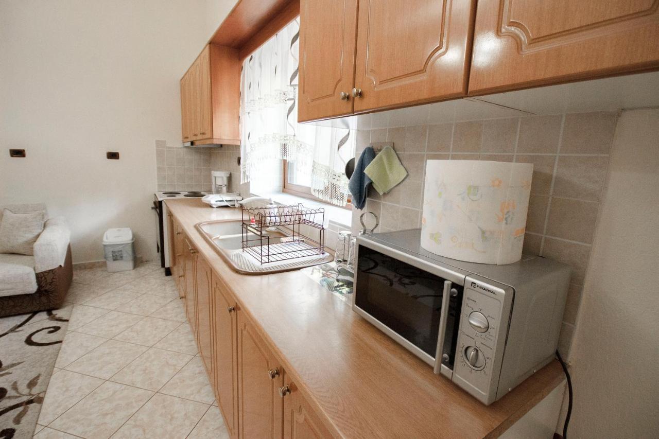 Gjirokastër Artur'S Apartment 2 מראה חיצוני תמונה
